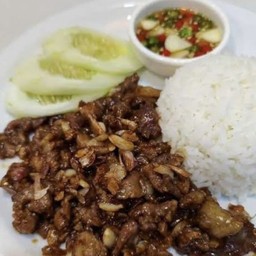 ข้าวเนื้อกะเทียม