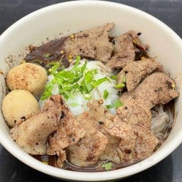 ป.ประทีป ก๋วยเตี๋ยวเรือ ประดิพัทธ์