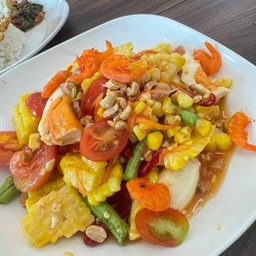 ตำข้าวโพดไข่เค็ม