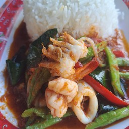 ข้าวพริกแกงทะเล+ไข่ดาว