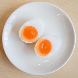 ไข่เป็ดต้มยางมะตูม (Soft-Boiled Duck Egg)