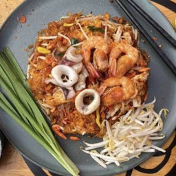 ผัดไทยทะเล