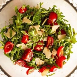 80g. Wild rocket salad with Balsamic reduction