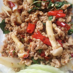 กะเพราหมูสับ