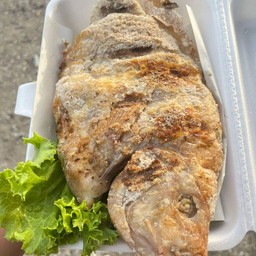 ไก่ต้มน้ำปลาแม่วรรณา