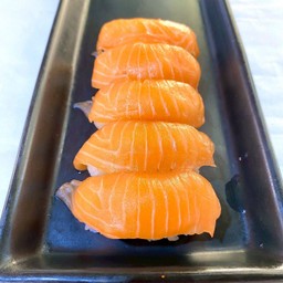 แซลมอนสด