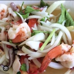 ยำรวมมิตรทะเล