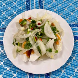 ยำไข่เค็ม