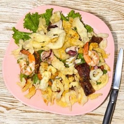 ยำสามกรอบ