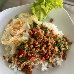 ข้าวกะเพราเนื้อสับ