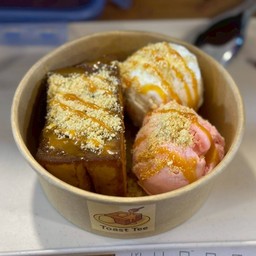 สตรอวเบอรี่ ฮอกไกโด มินิโทสต์ (ซอสคาราเมล)