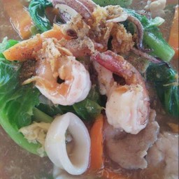 ราดหน้าทะเล