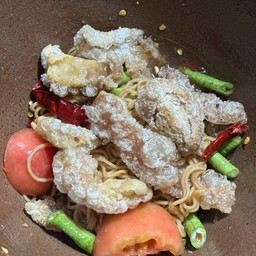 ตำมาม่าแคปหมู