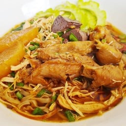 ก๋วยเตี๋ยวไก่ตุ๋น