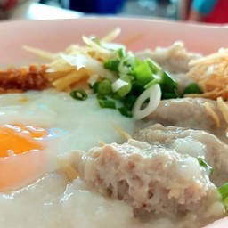 โจ๊กหมูสับหมูเด้ง