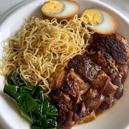 ก๋วยเตี๋ยวขาหมู