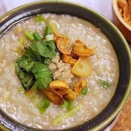 ข้าวต้มหมูสับ