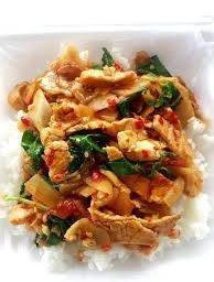 กะเพราไก่หน่อไม้ดอง