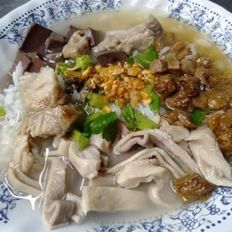 ข้าวต้มทรงเครื่อง