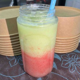 ฝรั่งปั่นบ๊วย