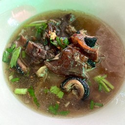 ก๋วยเตี๋ยวเนื้อเปื่อย