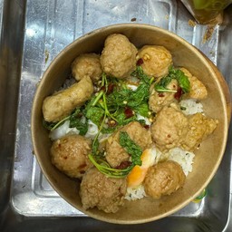 เส้นหมี่แซ่บแห้ง