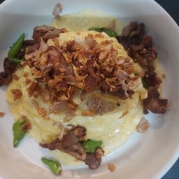 ข้าวไข่ข้น หมู/ไก่ทอดกระเทียม ผัดพริกขี้หนู ผัดพริกเกลือ (ไข่ 1ฟอง)