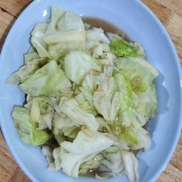 กะหล่ำปลีผัดน้ำปลา