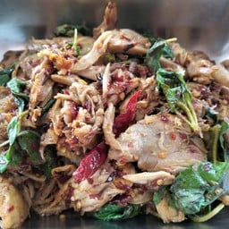 รินดาก๋วยเตี๋ยวไก่ตุ๋นน้ำซุปหอม