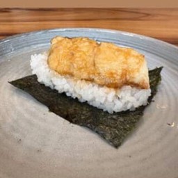 ข้าวปั้นไก่เทมปุระ (Hand Roll Chicken Tempura)