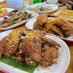 ปีกไก่ทอด