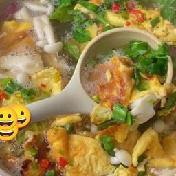 ต้มยำไข่เจียวน้ำใสมังสวิรัต