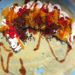 เครปเย็นไส้ฝอยทอง เยลลี่แดง เกล็ดช๊อคโกแลต