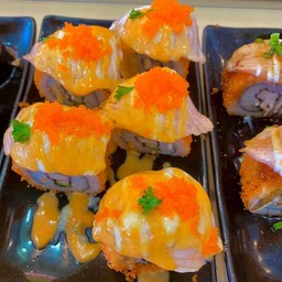 แซลมอนโรลเบิร์นซอสสไปร์ซี่