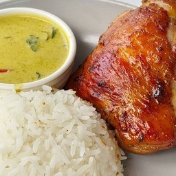 ข้าวหน้าไก่ย่างราดซอสเขียวหวาน