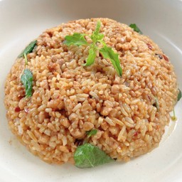 ข้าวคลุกกะเพราหมูสับ