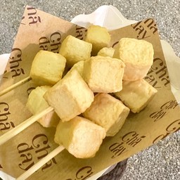 เต้าหู้ปลาลูกเต๋า