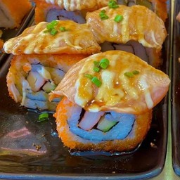 แซลมอนโรลเบิร์นซอสหวาน