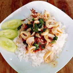 ข้าวพริกเผา ปลาหมึก
