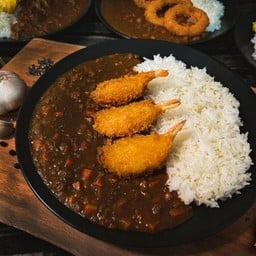 ข้าวแกงกะหรี่เนื้อโคขุน30ชั่วโมง+กุ้งทอด