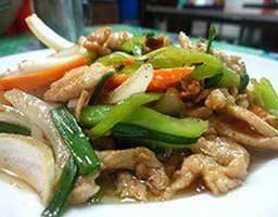 ผัดพริกอ่อนหมู
