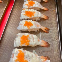 กุ้งราดสลัด