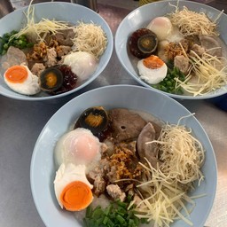 โจ๊กหมูรวม3ไข่