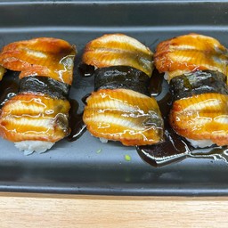 ซูชิปลาไหลญี่ปุ่นย่างซีอิ๊ว