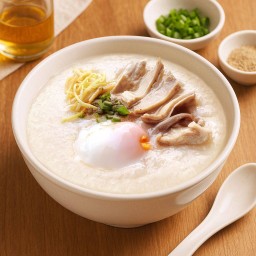 โจ๊กกระเพาะหมู