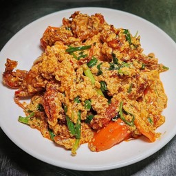 ปูนิ่มผัดผงกะหรี่