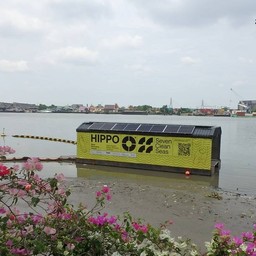 เครื่องตักขยะพลาสติก HIPPO (High Impact Plastic Pollution removal)
