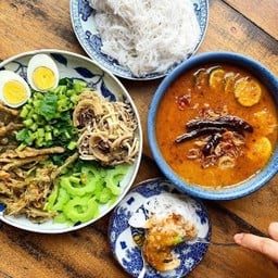 ขนมจีนน้ำพริกโบราณกุ้งสด