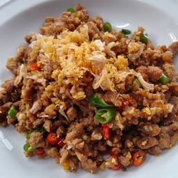 ข้าวหมูสับคั่วพริกกระเทียม