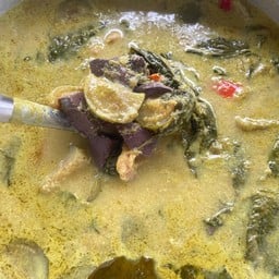 ขนมจีนน้ำยาโคตรพริก